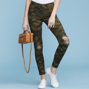 Judy Blue Skinny fit jeans pants. Camo distressed skinny fit jeans. Size 15/32